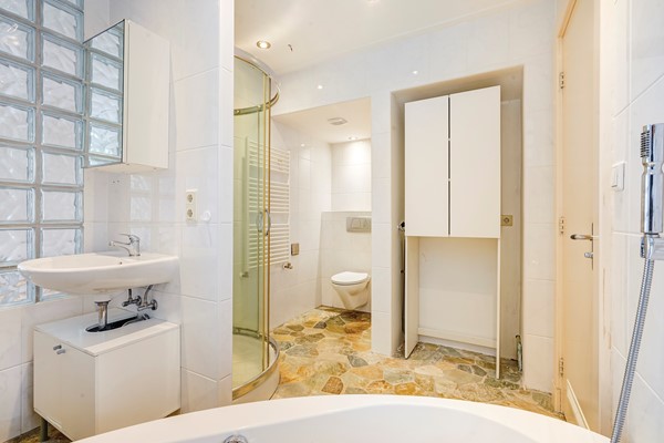 Medium property photo - Stuyvesantstraat 335, 2593 GK Den Haag